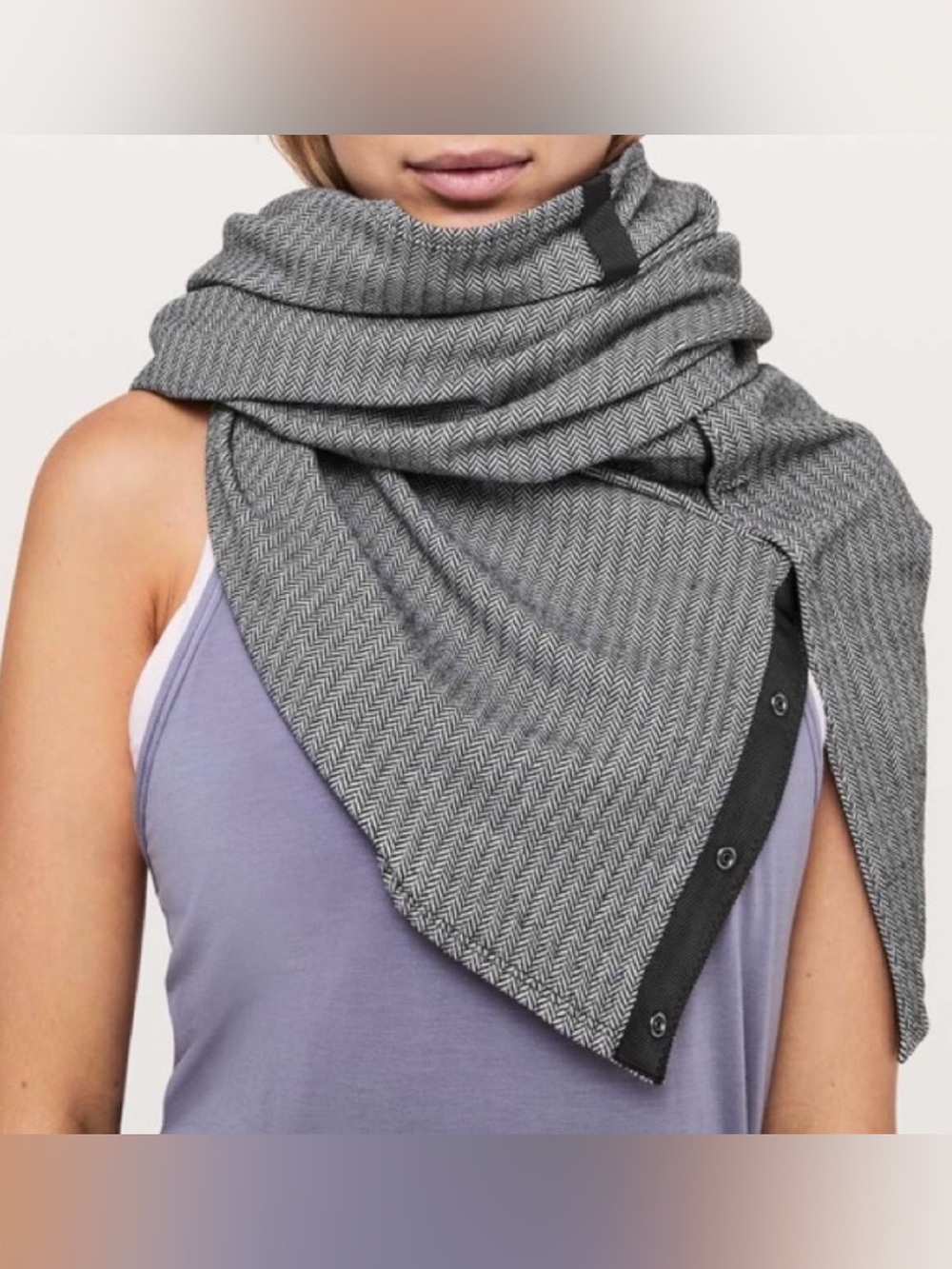 Lululemon Vinyasa Customizable Snap Scarf Heathered Herringbone Black White OS
